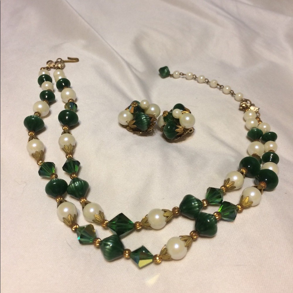 Vintage necklace with clip on earrings